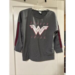 Wonder Woman Sweatshirt Womens M Gray  Crew Neck Logo Arm Stripe